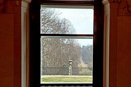 Widok z pałacowego okna - Pałac w Natolinie